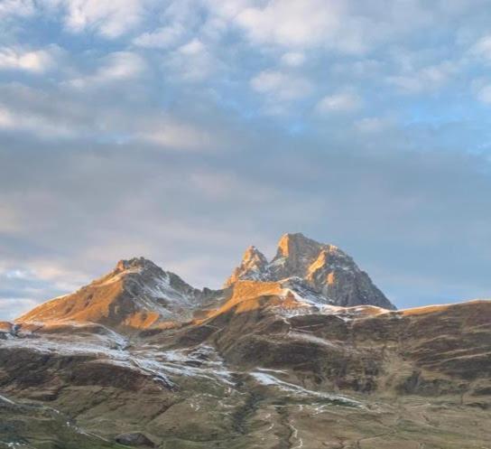Ferienwohnung Poulou Pyrenees Gelos Exterior foto